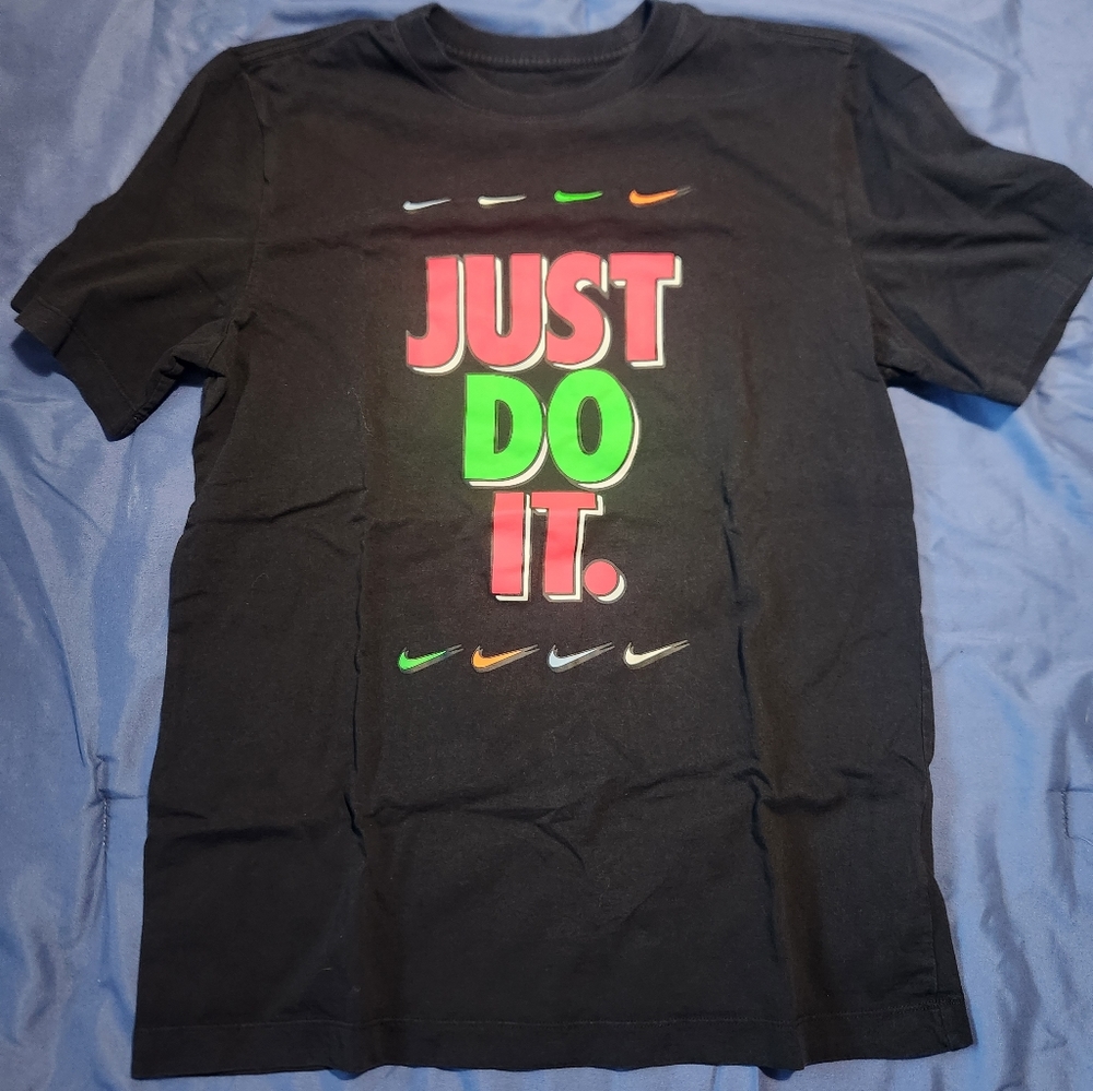 Nike men's wear active just do it Tee shirt